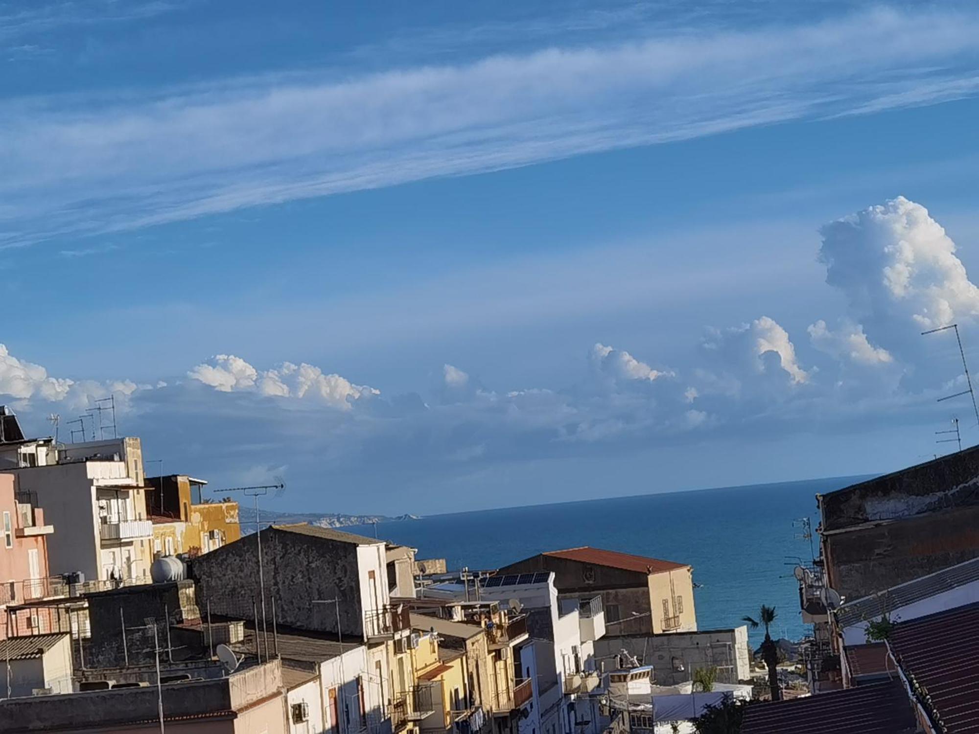 La Casa Di Ariel Apartment Порто Емпедокле Екстериор снимка